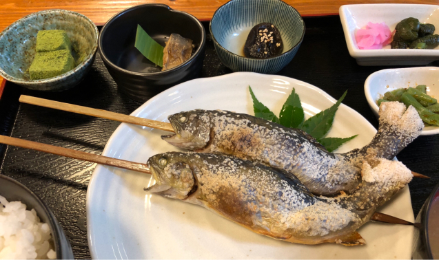 岩魚の塩焼き 味噌焼き 浅野美帆子の うふふ