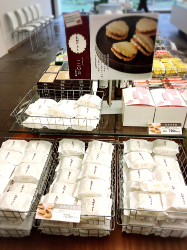 六花亭 本店_e0292546_09584110.jpg