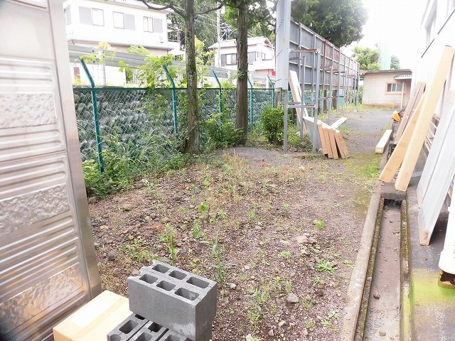 この何年かで購入した備品等をしっかり保管する「吉原高校避難所運営委員会 専用倉庫」が完成!_f0141310_07562005.jpg