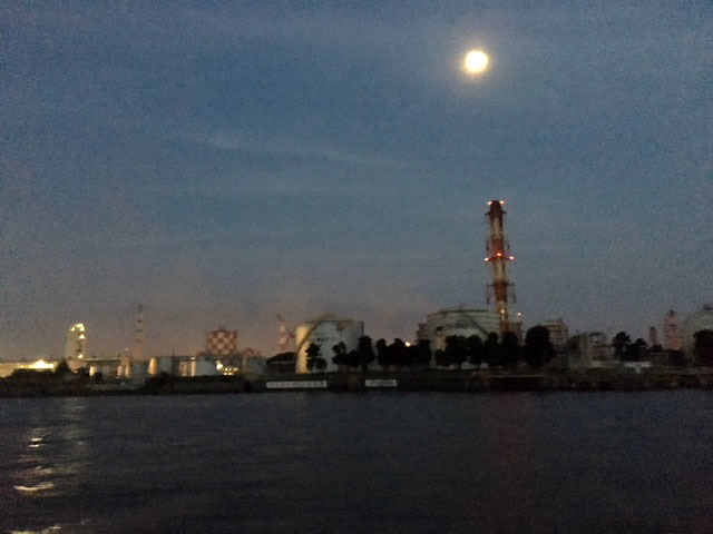 工場夜景クルーズ（京浜工業地帯）_e0208519_09291654.jpg