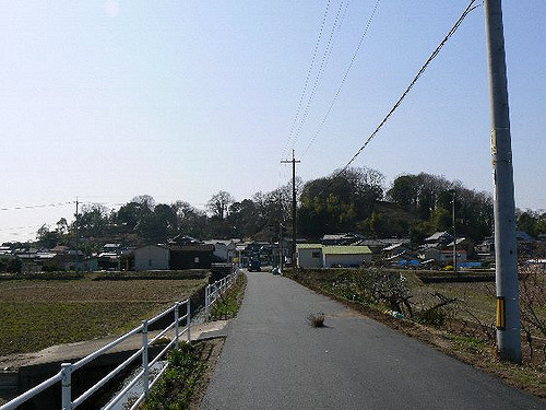 2008/5GW【岡山香川】吉備イワクラだらけで桃太郎の謎ツアー【吉備津神社、吉備中山磐座群、夜泣石、楯築遺跡、備中国分寺、田倉牛神、閑谷学校、熊山、牛窓、鬼ノ城、倉敷、鬼無、女木島、銭形】_b0116271_16073903.jpg