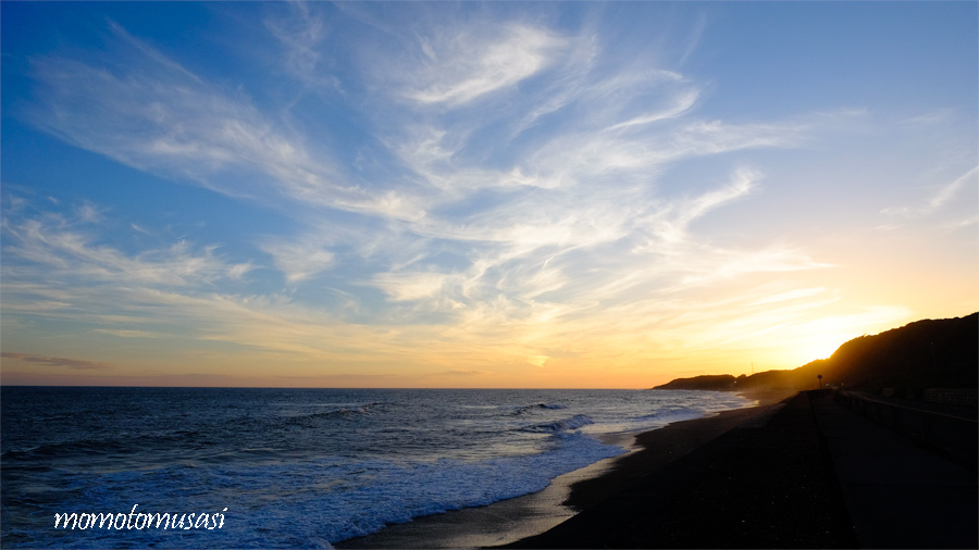 夏の海　　夕暮れ時_e0243382_06275888.jpg