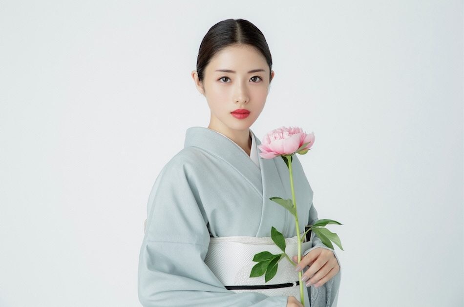石原さとみさんのベッドシーンではやはりモスリンの腰紐 木耶ラ 石原さとみさんのベッドシーンではやはりモスリンの腰紐 木耶ラ