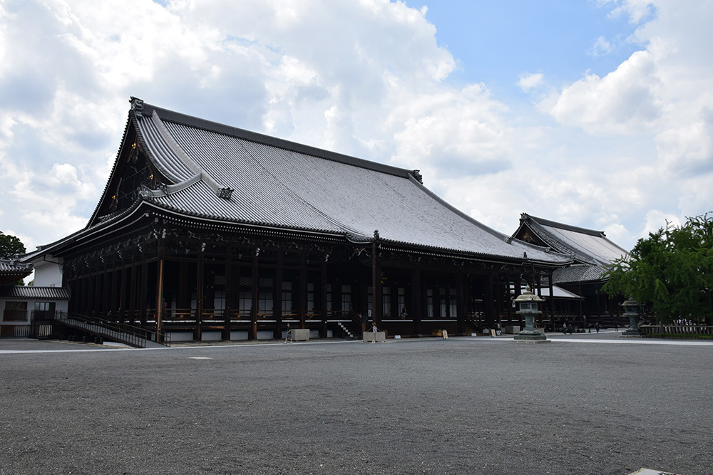 幕末京都逍遥 その１０８ 西本願寺 新選組屯所跡 坂の上のサインボード