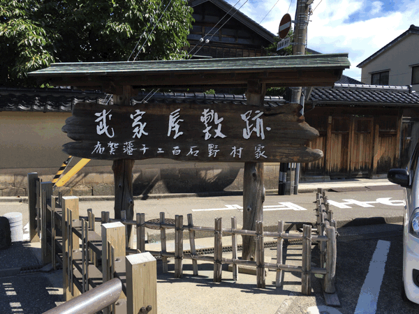 a0309389_08051909.gif