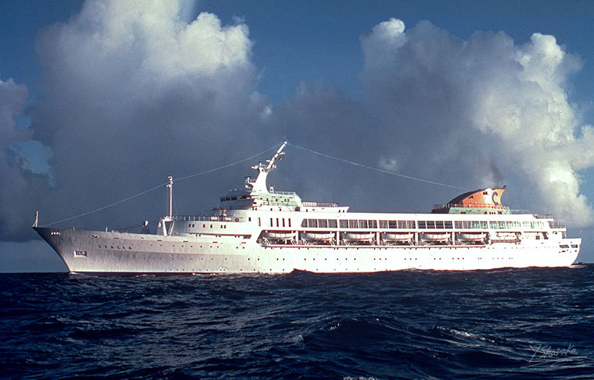 MV Italia_f0344614_00043601.jpg