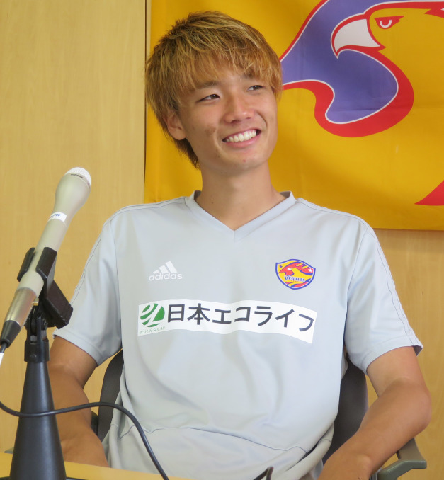板倉選手インタビュー_d0367462_15380922.jpg