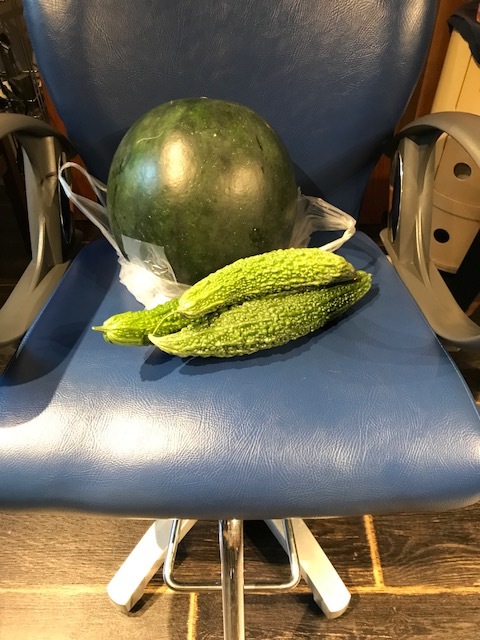 こんなに立派なスイカが東村山でも作れるんです。_d0096499_11315367.jpg