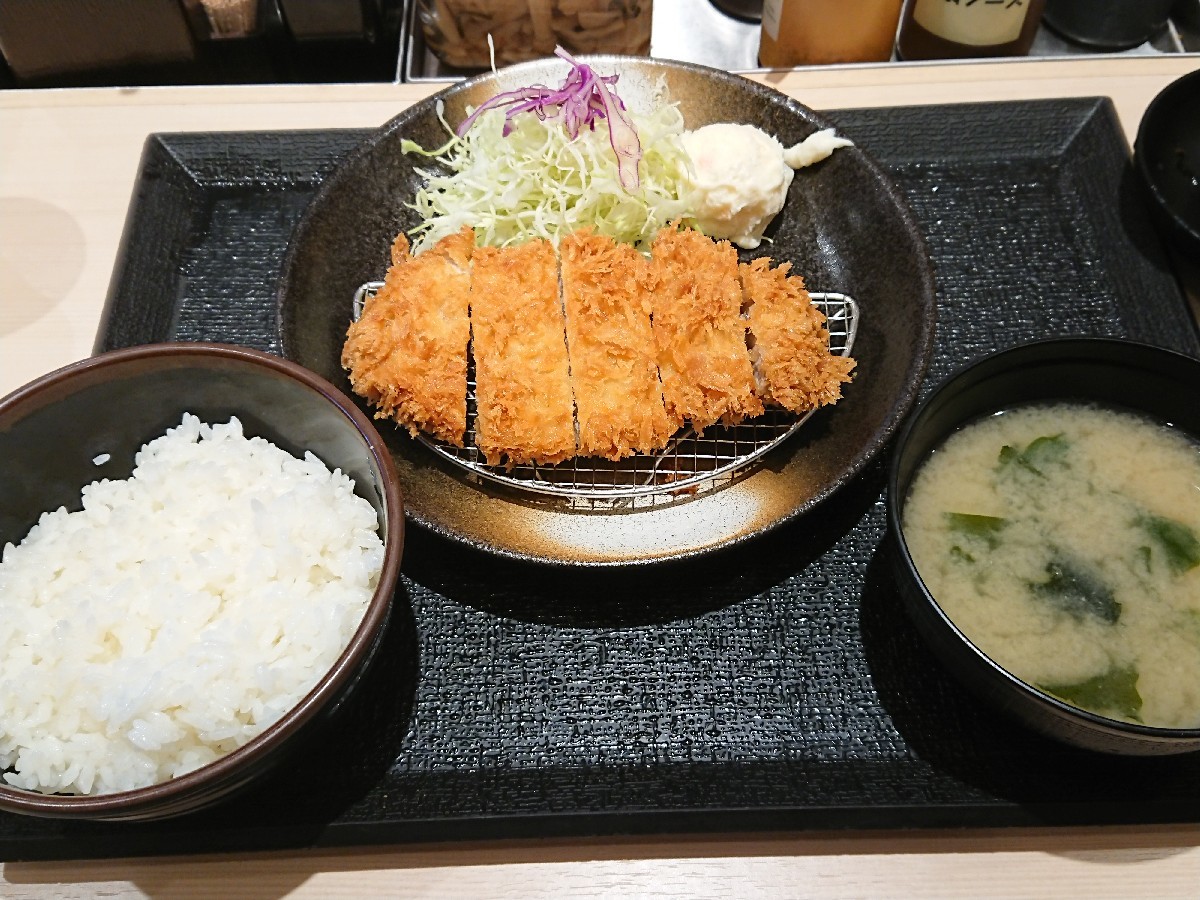 8/4夜勤明け 松のやル・シーニュ府中店 得朝ロースかつ定食¥400_b0042308_08040017.jpg