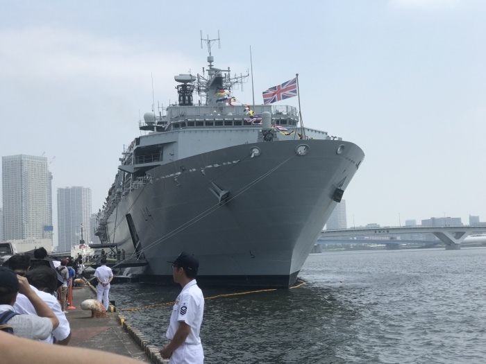 18 8 5英国揚陸艦アルビオン 海上自衛艦掃海艇母艦うらが Srclub