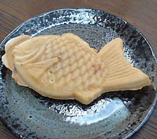 奈良deスイーツ きな粉と餅が詰まったたい焼き 薄皮たい焼 粉こ楽 近鉄大和西大寺駅エキナカ 浪花お好み焼き三昧 奈良deスイーツ きな粉と餅が詰まったたい焼き 薄皮たい焼 粉こ楽 近鉄大和西大寺駅エキナカ 浪花お好み焼き三昧