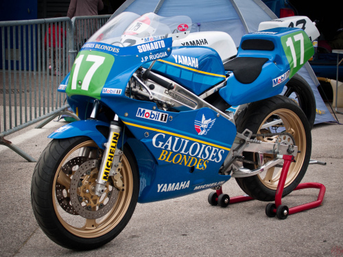 \'88?\'89?TZ250でレプリカペイントしてみた。その1。_d0130115_17155862.jpg