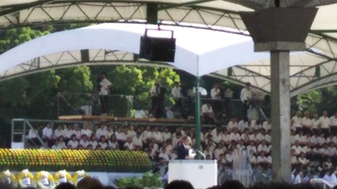 広島市長平和宣言「人類は歴史を忘れ、あるいは直視することを止めたとき、再び重大な過ちを犯してしまいます。」_e0094315_08292440.jpg