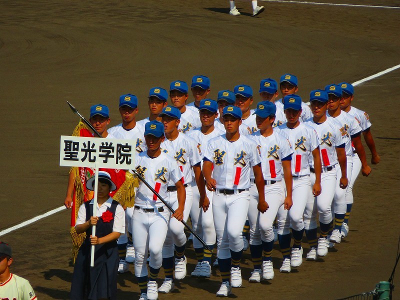 夏の高校野球選手入場（東北・北海道）20180805_e0237645_21322406.jpg