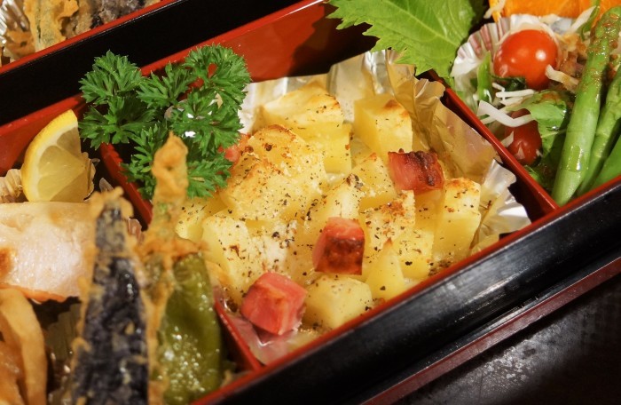 ■ランチメニュー【ベーコンポテト焼き／ハラス焼き／天婦羅／切り干しと竹の子の煮物他】_b0033423_21230065.jpg