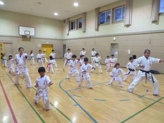 火曜日空手　西町教室_c0118332_23030919.jpg
