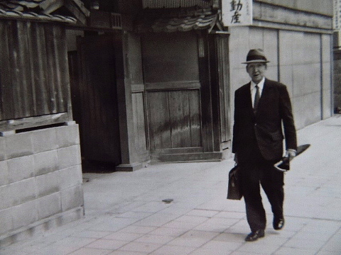 メリケン粉か粉ミルクか。_b0141773_22325396.jpg