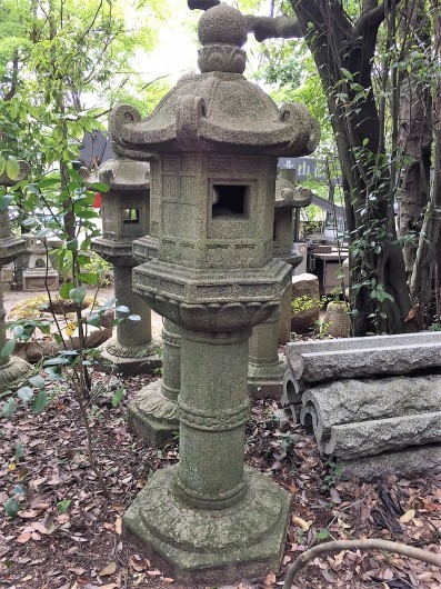 灯籠 時雨