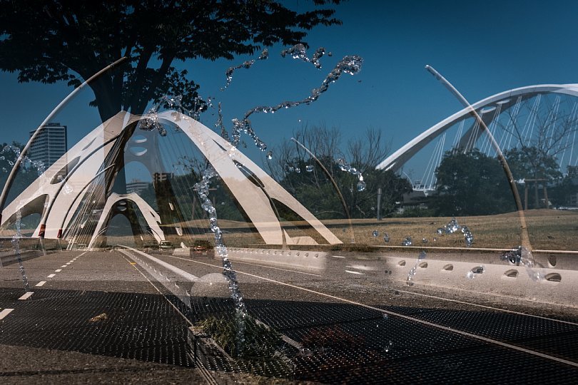 A White Bridge And A Stadium In Intolerable Scorcher_d0353489_17152496.jpg