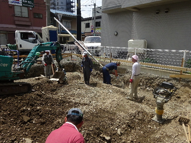 盛岡市本町通　地域材を使い大工の作る木造3階建住宅　進行中です！_f0105112_04295999.jpg