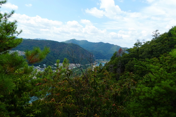 暑さ続く　鳩吹山 (313.5M)から犬山まで縦走する_d0170615_21233745.jpg