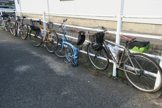 早朝うどんサイクリング_c0132901_18282127.jpg