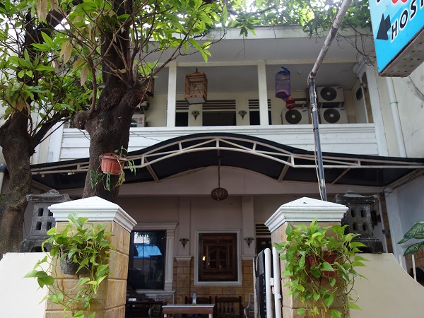 ジャラン・ジャクサのブロエン・スティーン・ホステル Bloem Steen Hostel_d0360509_18213445.jpg