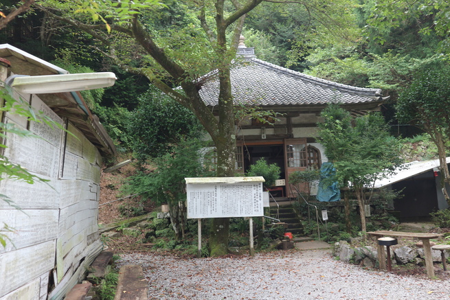 e0272335_1850514.jpg