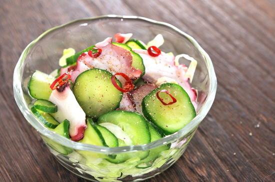 メシ通『魚介を使った簡単レシピ』 ☆ 暑くて食欲が落ちたら蛸と胡瓜！_d0069838_11360264.jpg