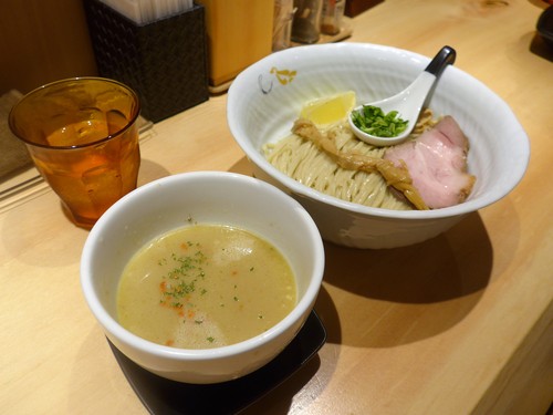 新宿御苑前「SOBA HOUSE 金色不如帰」へ行く。_f0232060_1344183.jpg