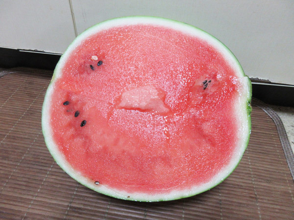 スイカ、3玉目@2018_c0152767_19323293.jpg