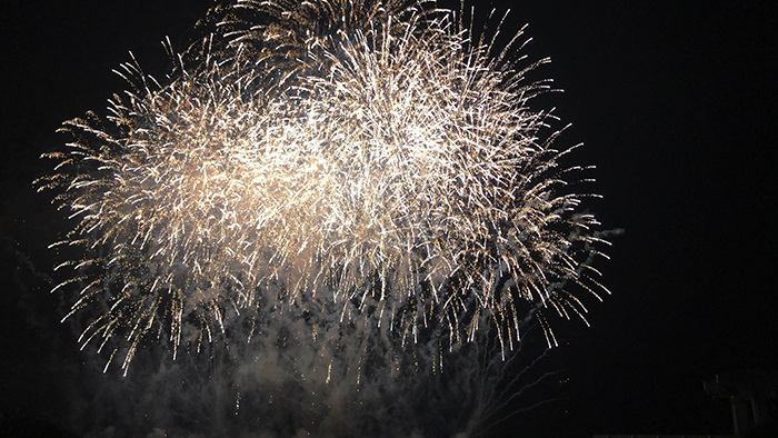 八景島シーパラダイス花火写真&花火動画アップ!2018年*動画も写真も同時にすべてiPhone撮影_e0171573_1983012.jpg