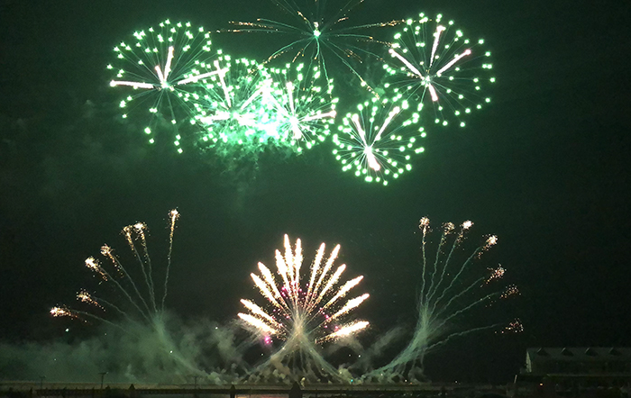 八景島シーパラダイス花火写真&花火動画アップ!2018年*動画も写真も同時にすべてiPhone撮影_e0171573_19885.jpg