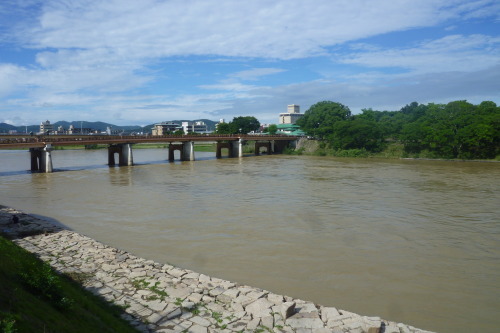 e0341401_05411229.jpg