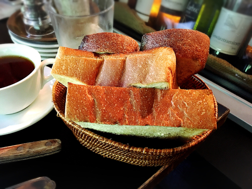 ベーカリー&レストラン沢村 軽井沢ハルニレテラス_e0292546_08455953.jpg