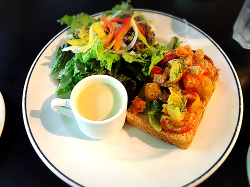 ベーカリー&レストラン沢村 軽井沢ハルニレテラス_e0292546_08460348.jpg
