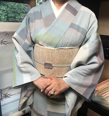 ご来店のお客様・綺麗なお色の東郷織物夏大島に科布の帯。_f0181251_634375.jpg