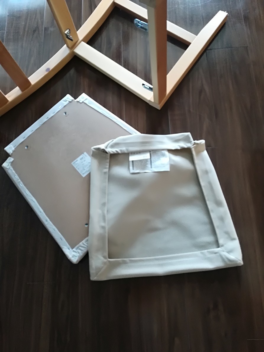 Ikeaの椅子の座面をdiyで張り替え いろんなところに出没中