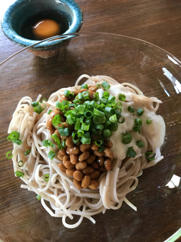 とろろ納豆蕎麦_a0278813_13312478.jpg