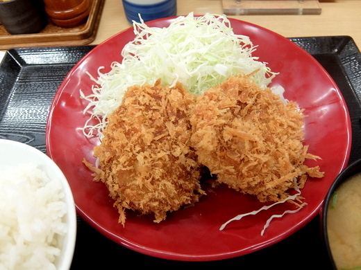 メニューリニューアルで かつや メンチカツ定食 602円 廃止かも 続 食欲記 メニューリニューアルで かつや メンチカツ定食 602円 廃止かも 続 食欲記