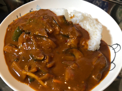 8月13日、今夜は父ちゃんの夕飯も孫っち達も夕飯いらない日につき、カレーライス_e0227385_22390122.jpg