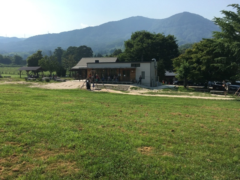 f0361253_00072378.jpeg