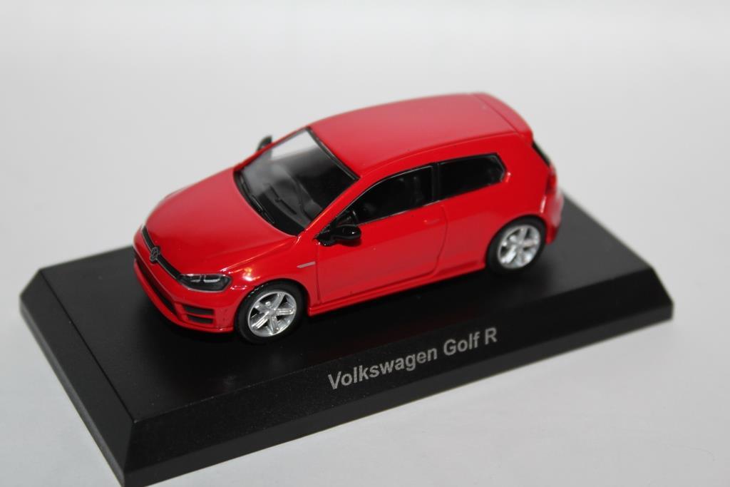 1/64 Kyosho Volkswagen 2 Golf R_b0285587_06442719.jpg