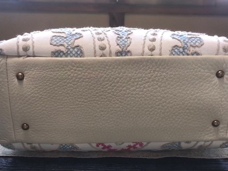 商品紹介・刺繍と牛革の素敵なバッグ・和装にも洋装にも_f0181251_5553484.jpg