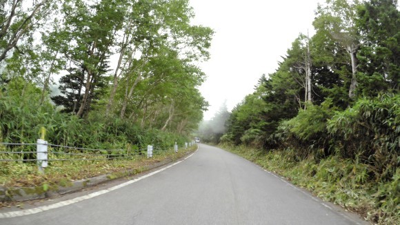 不安定な天気の中、かろうじて志賀草津道路はドライで走れました_b0209484_12583940.jpg