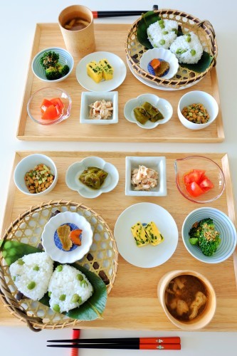 だだちゃ豆おむすび朝食_b0145846_16063515.jpg