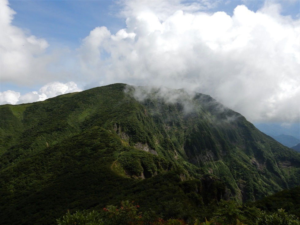 浅草岳と鬼ヶ面山 ２０１８年８月１５日 ソロで生きる