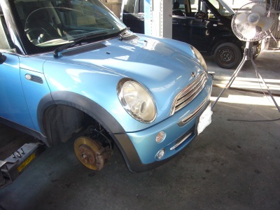 BMWミニ (R50)クーリングファン回らない 修理(レジスター交換)_c0267693_13345986.jpg