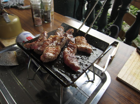 手頃なお肉もコレで焼けば旨い！！_d0198793_19135708.jpg