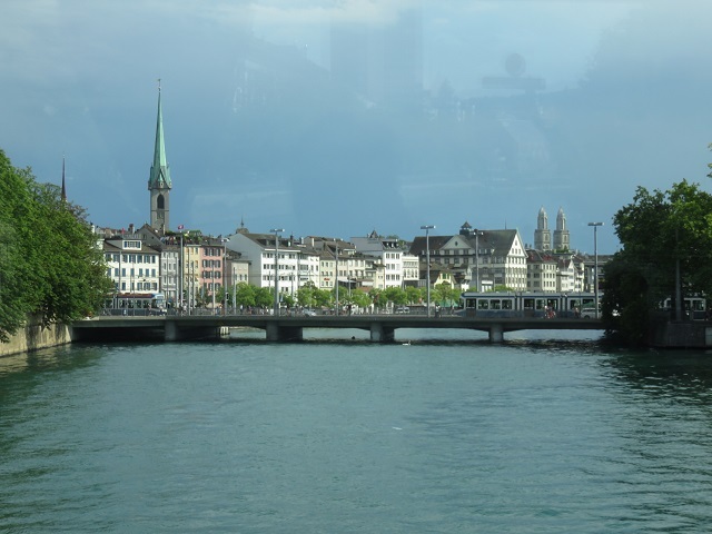 f0346196_10410093.jpg